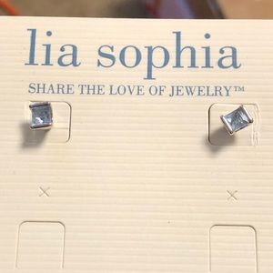 Lia Sophia earrings - studs